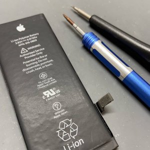 iPhone6 バッテリー交換 充電できない ブラックアウト 経年劣化 アイフォン6