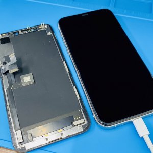 iPhone11Pro 水没・液晶交換修理