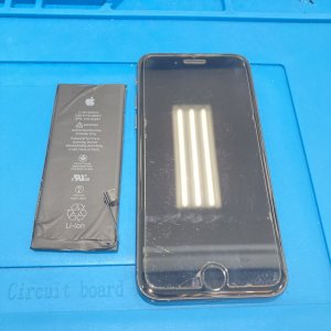 iPhone8 バッテリー交換修理
