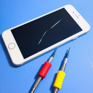 【iPhone8 フロントパネル交換修理】