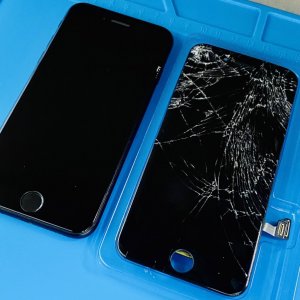 iPhoneSE2 液晶交換修理