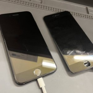 iPhone SE2 フロントパネル交換