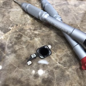 iPhone6 ホームボタン修理