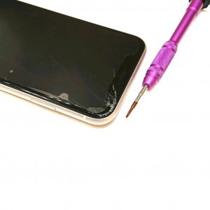 iPhone11 フロントパネル交換