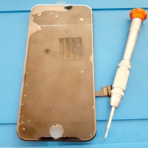 iPhone8 ガラスパネル交換
