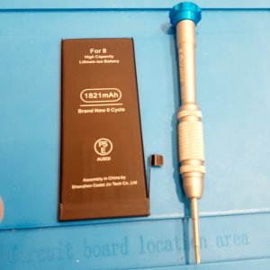 iPhone8 バッテリー交換