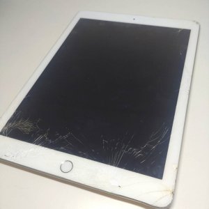 iPad5　パネル交換修理