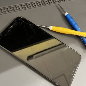 iPhone XR 画面交換