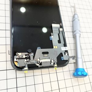 iPhone11 ライトニング修理