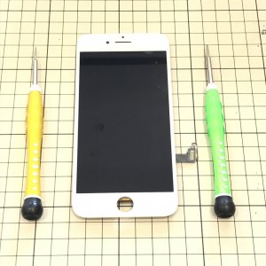 iPhone8 フロントパネル交換