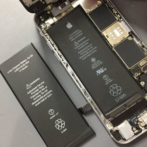 iPhone6S バッテリー交換