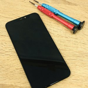 iPhone11Pro (アイフォン11プロ) 液晶交換 画面が映らない、タッチ操作ができない など