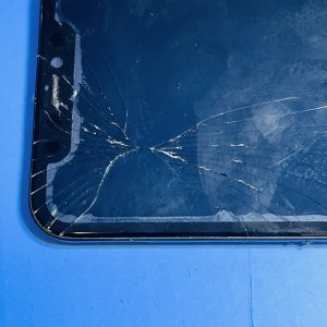 iPhone11 液晶交換 勝手に画面がタッチされ動くゴーストタッチとは…→解決方法と詳しくはこちら!!