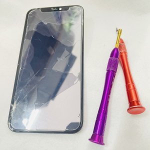 iPhone11 液晶交換