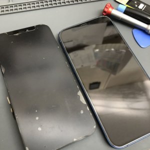 iPhone12 液晶交換