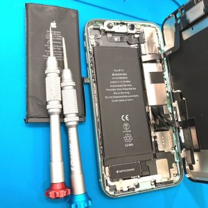iPhone11　バッテリー交換修理