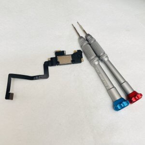 iPhone11 スピーカー修理