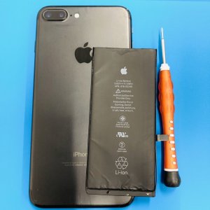 iPhone7Puls バッテリー交換