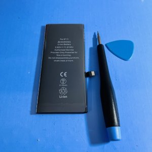 iPhone11 バッテリー交換 ゲームや動画を見るとすぐ充電残量が無くなる…経年劣化が原因です!!当店で即日交換!!