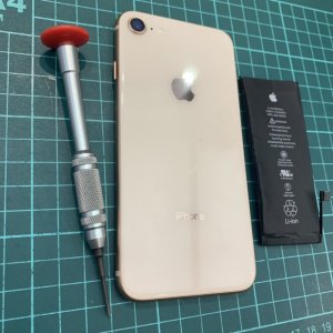 iPhone8　バッテリー交換