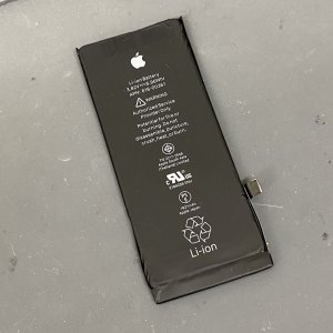 iPhone8 バッテリー交換