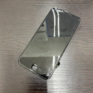 iPhone8 フロントパネル交換