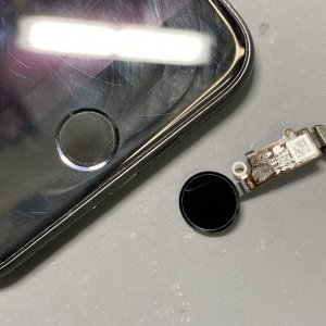 iPhone8 ホームボタン交換