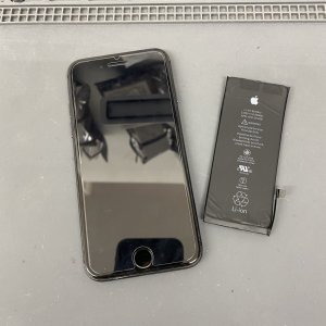 iPhone8 バッテリー交換
