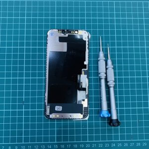 iPhone12　液晶交換