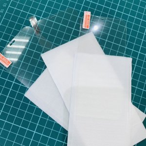 iPhone12　強化ガラス永久保証2980円