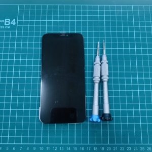iPhone12　液晶交換