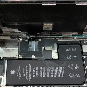 iPhoneXS　液晶交換