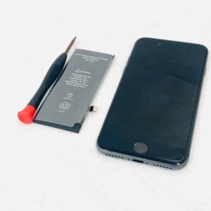 iPhoneSE2 バッテリー交換 最大容量低下 充電切れる