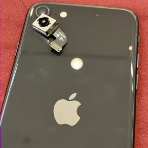 iPhoneSE2 アウトカメラ修理