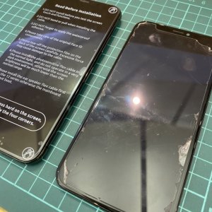 iPhone11　フロントパネル交換