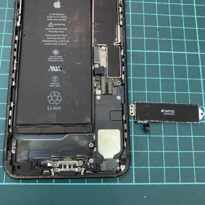 iPhone7Plus　バイブレーター修理