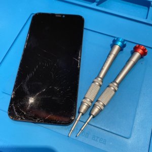 iPhone11 液晶交換