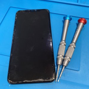 iPhone11ProMax 液晶交換