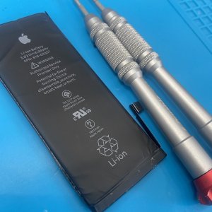 iPhone８　バッテリー交換