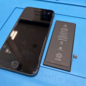 iPhone8 バッテリー交換