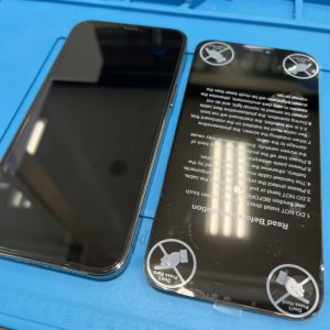 iPhone12ProMax 液晶交換