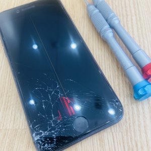 iPhone８ 液晶交換