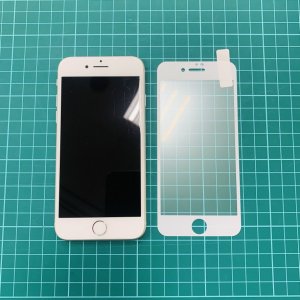 iPhone7強化ガラス　2980円