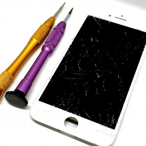 iPhone7 フロントパネル交換