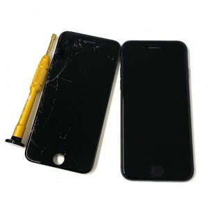 iPhone8 フロントパネル交換修理