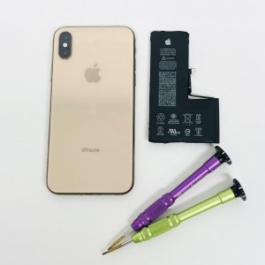 iPhoneXS バッテリー交換修理