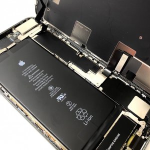 iPhone8 バッテリー交換