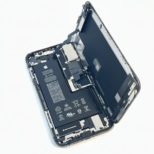 iPhoneXS フロントパネル交換