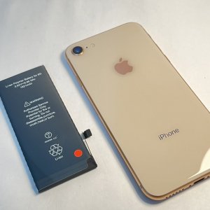 iPhone8 バッテリー交換
