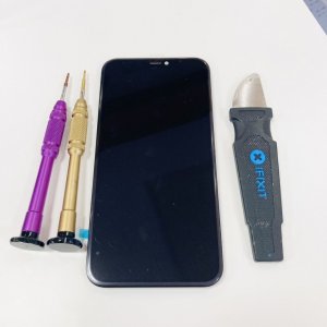 iPhone11 フロントパネル交換 画面ひび割れ ガラス欠け